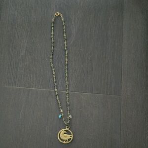 Elegant Gold and Green Pendant Necklace